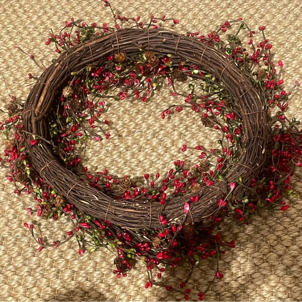 Berry 20” Wreath Holiday  Christmas Decor Berry 20” Wreath